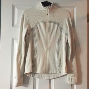 Lululemon define jacket size 10.